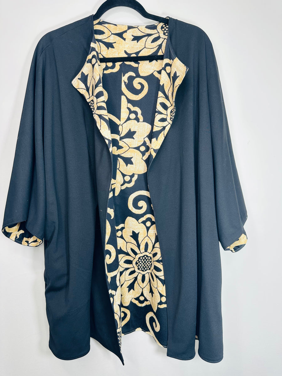 Unisex Sleeveless Reversible Hooded Duster