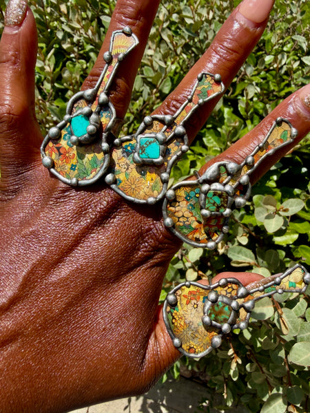 Petal Pusher Guitar Ring