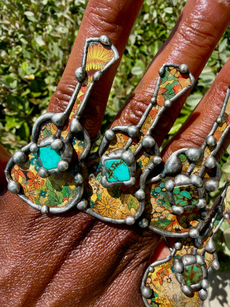 Petal Pusher Guitar Ring